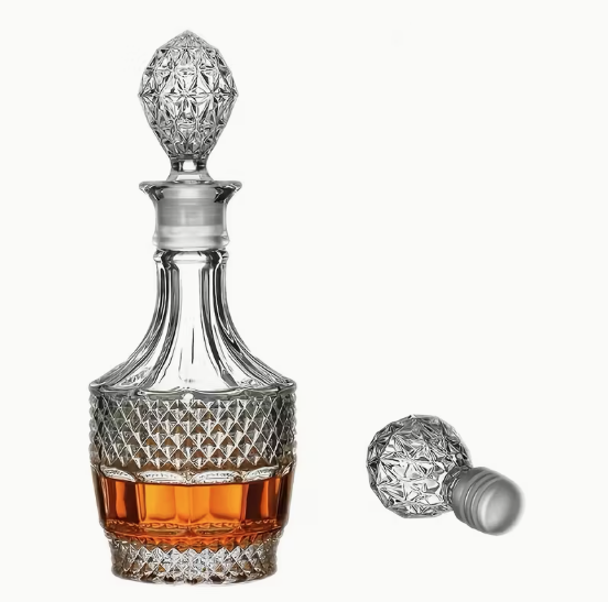 Klasikinis, pailgas stiklo grafinas, 800 ml