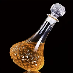 Vintaažstiilis klaasist karahvin, 800 ml
