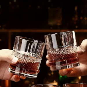 Klassikalised viskiklaasid „Old Fashioned“ (2 tk, 205 ml)
